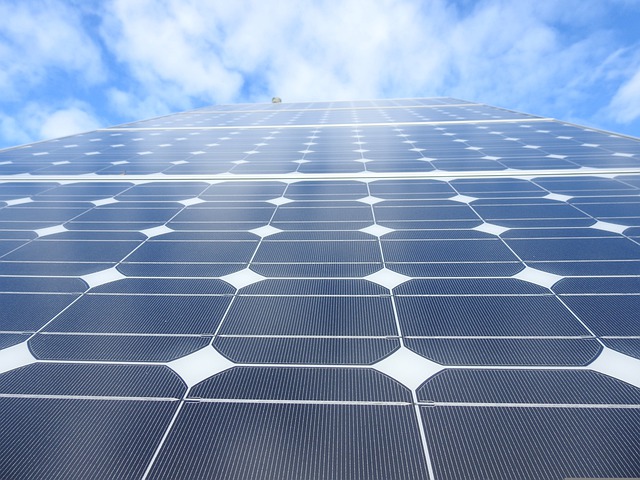solar-panels-1726540_640