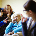 Renta chorobowa: Jak się zmienia w wieku 50 55 i 60 lat? Kwota i jak złożyć wniosek