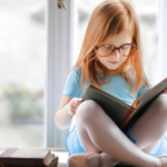 Odkryj świat tanich książek: Jak czytać więcej wydając mniej?